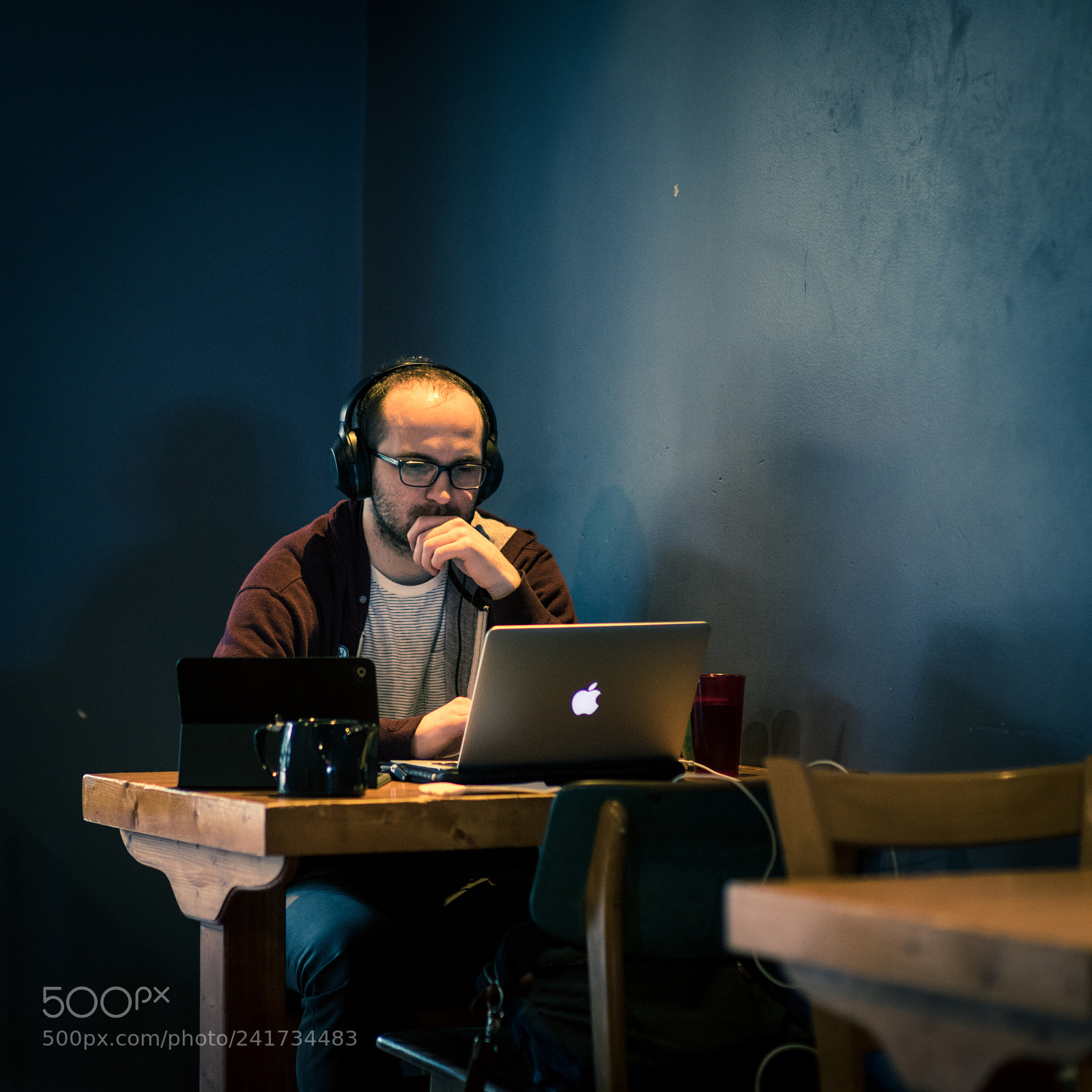 Nikon D850 sample photo. Coffee shop'ing photography