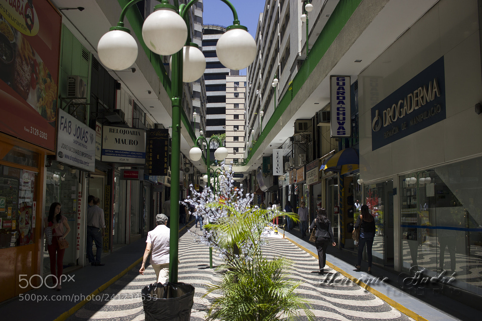 Canon EOS 600D (Rebel EOS T3i / EOS Kiss X5) sample photo. Cidade photography