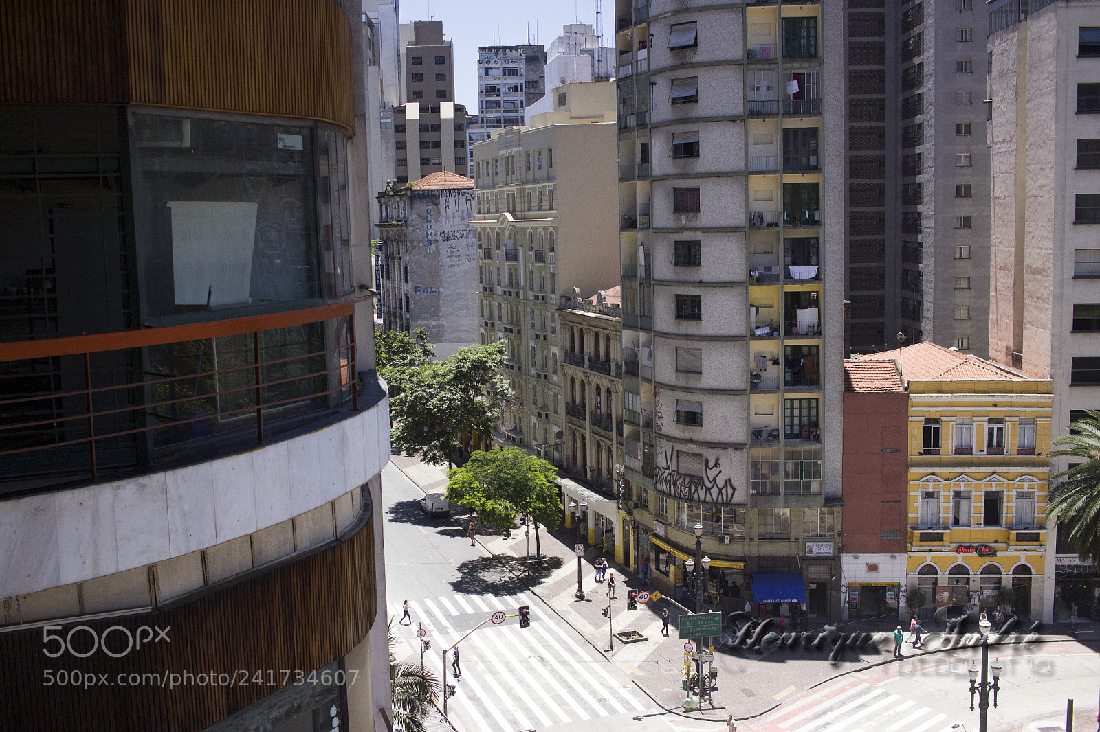 Canon EOS 600D (Rebel EOS T3i / EOS Kiss X5) sample photo. Cidade photography