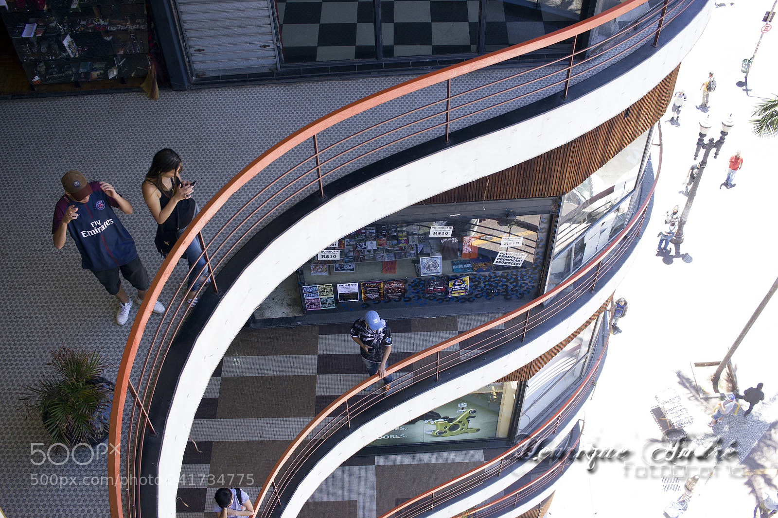 Canon EOS 600D (Rebel EOS T3i / EOS Kiss X5) sample photo. Cidade photography