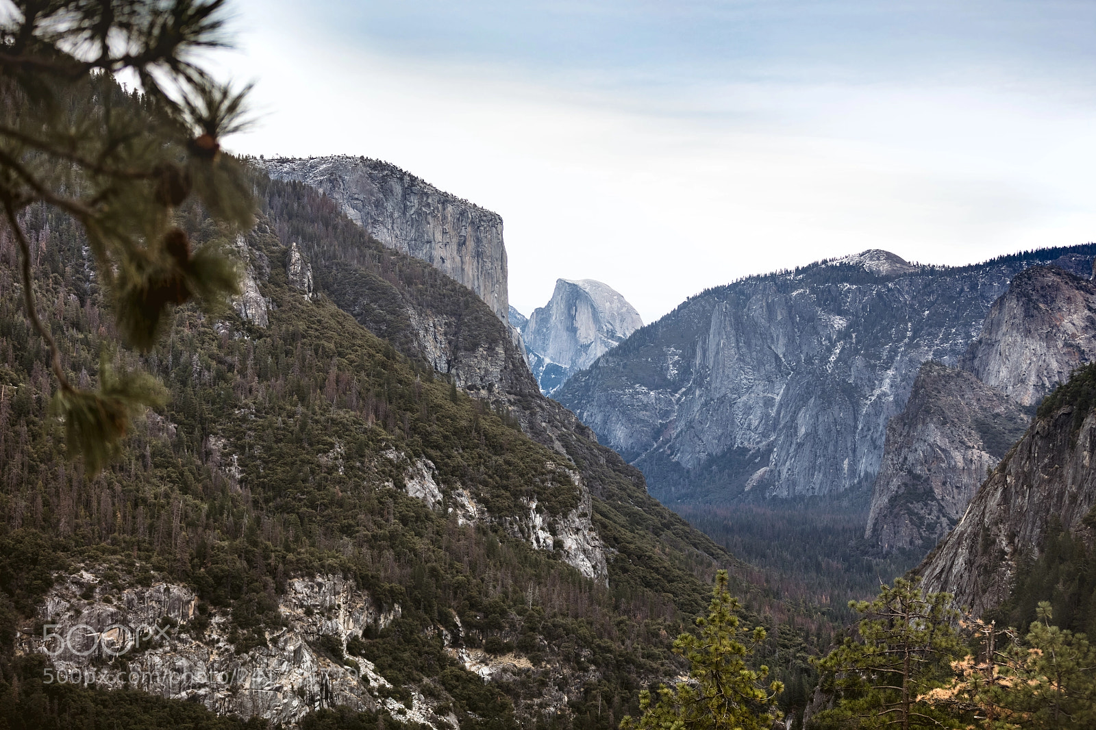 Canon EOS 5DS R sample photo. Cloudy day photography