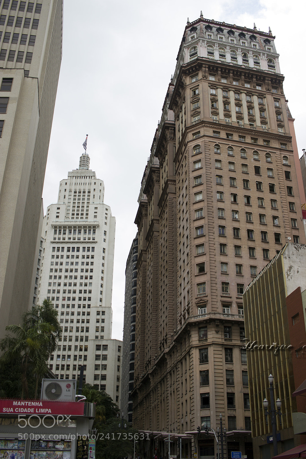 Canon EOS 600D (Rebel EOS T3i / EOS Kiss X5) sample photo. Cidade photography
