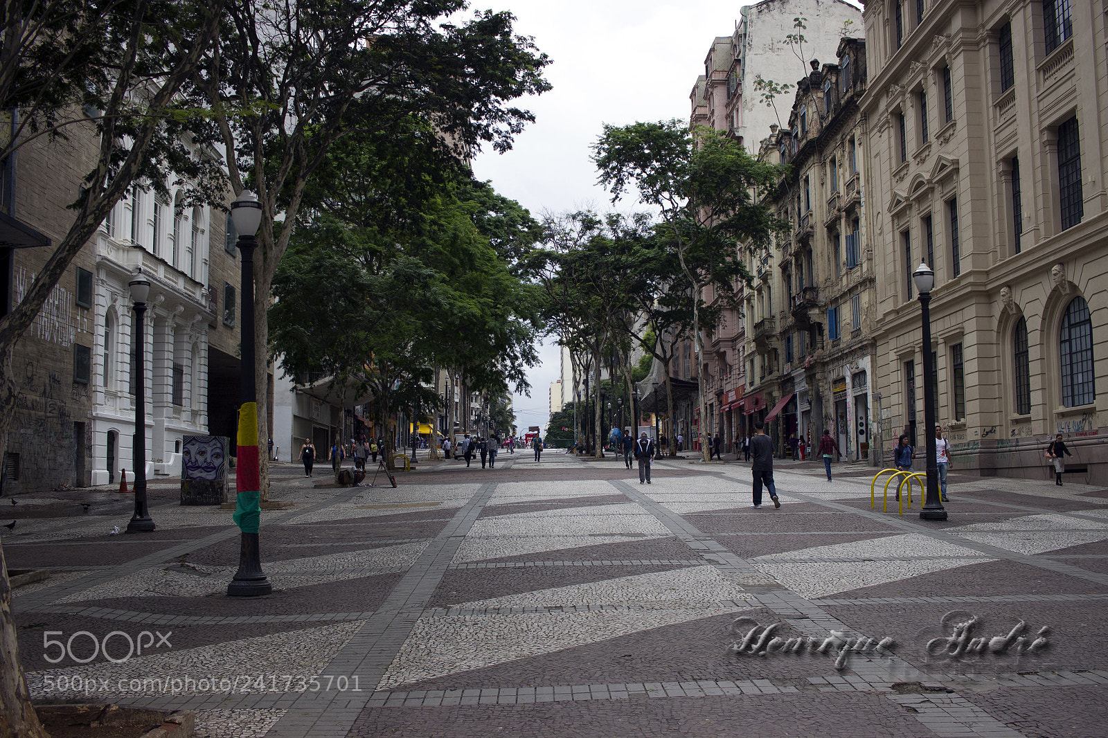 Canon EOS 600D (Rebel EOS T3i / EOS Kiss X5) sample photo. Cidade photography