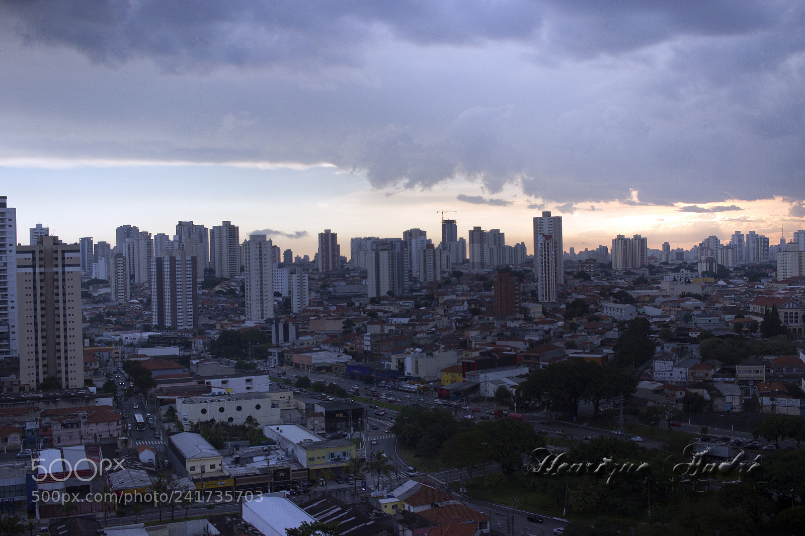 Canon EOS 600D (Rebel EOS T3i / EOS Kiss X5) sample photo. Cidade photography