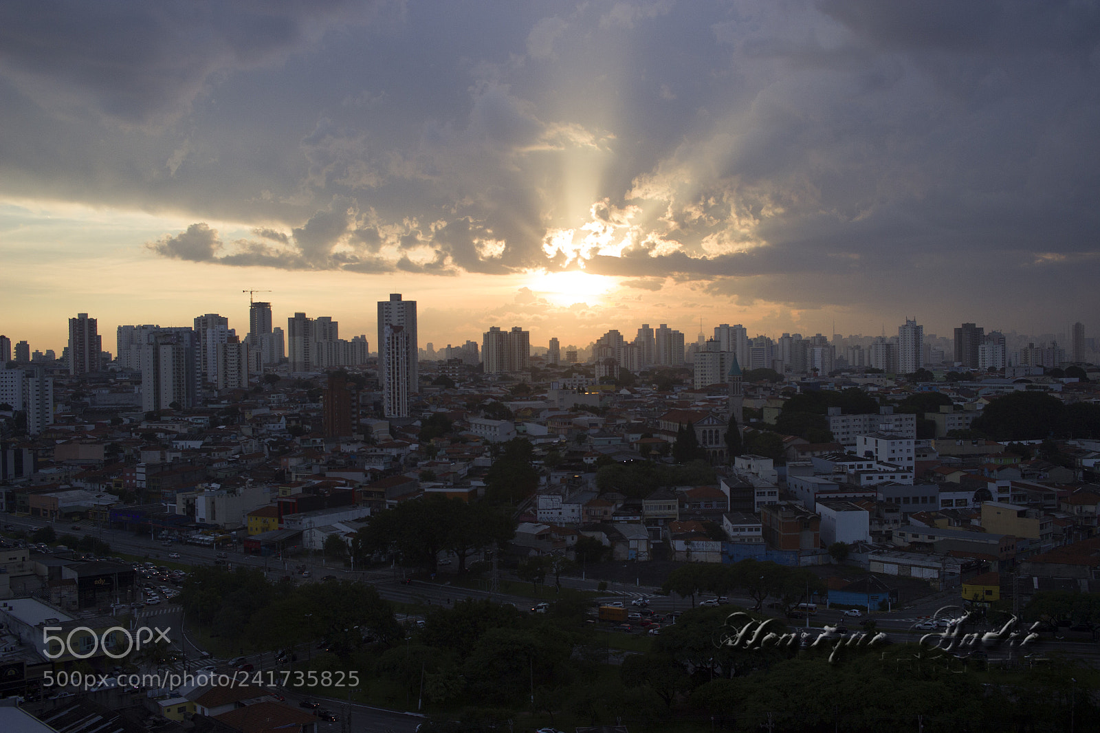 Canon EOS 600D (Rebel EOS T3i / EOS Kiss X5) sample photo. Cidade photography