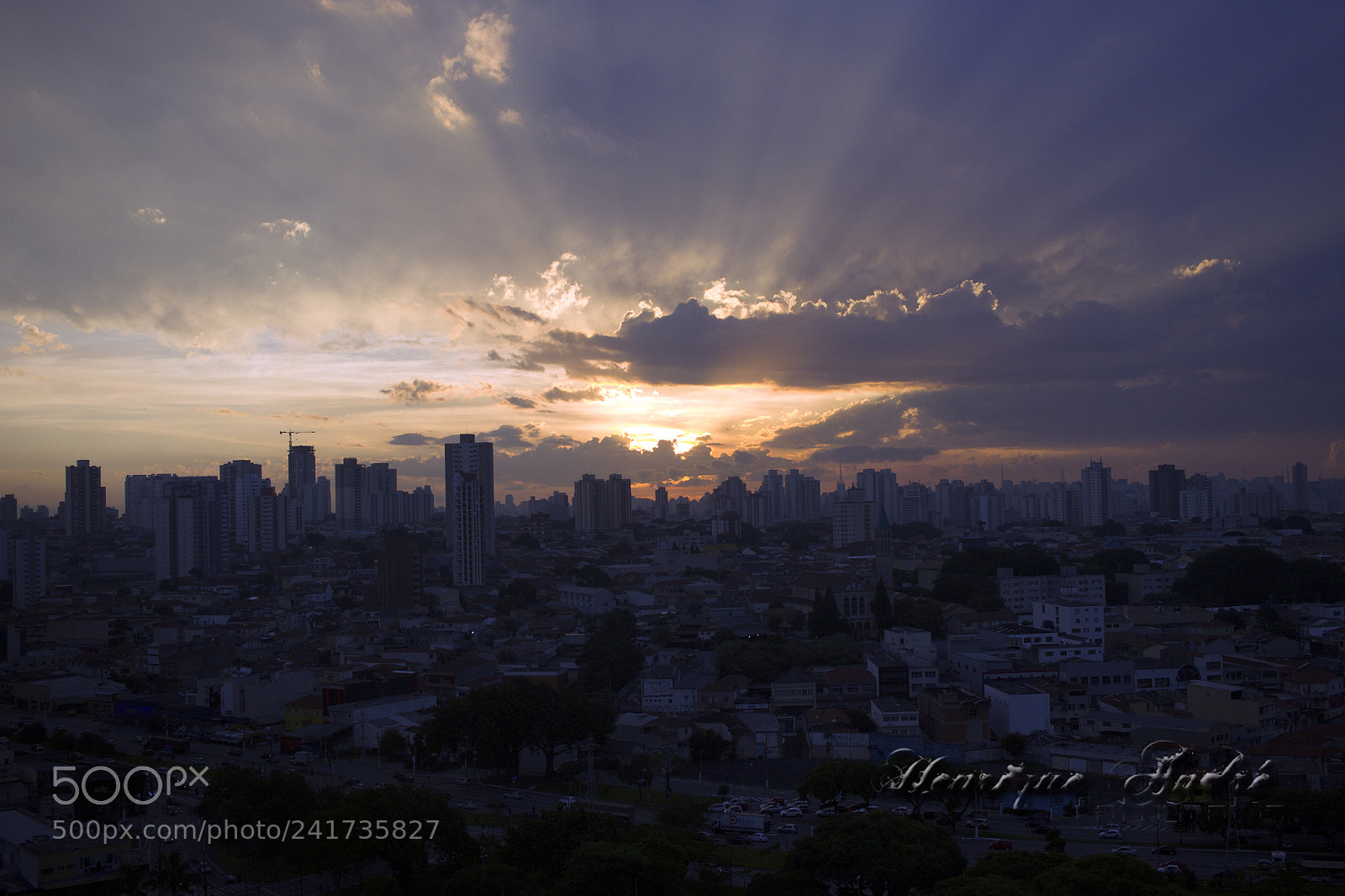 Canon EOS 600D (Rebel EOS T3i / EOS Kiss X5) sample photo. Cidade photography