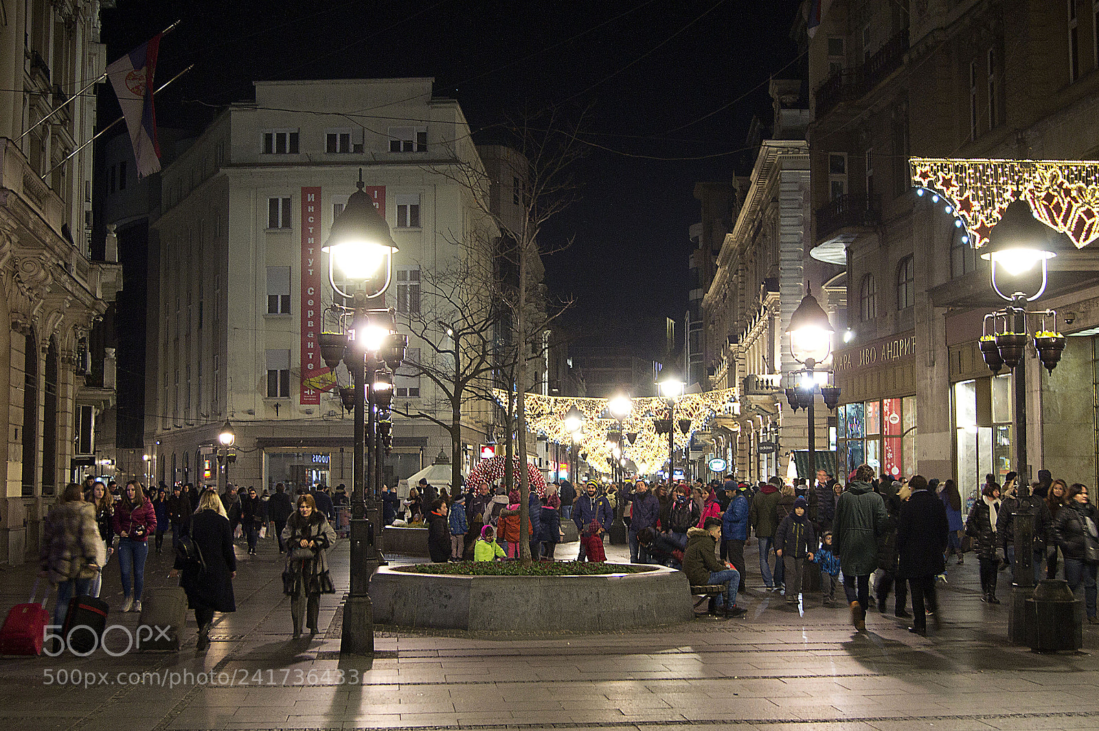 Sony SLT-A33 sample photo. Night, christmas and crowd photography