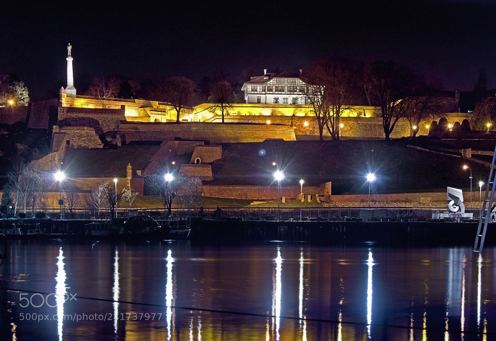 Sony SLT-A33 sample photo. Kalemegdan reflections photography