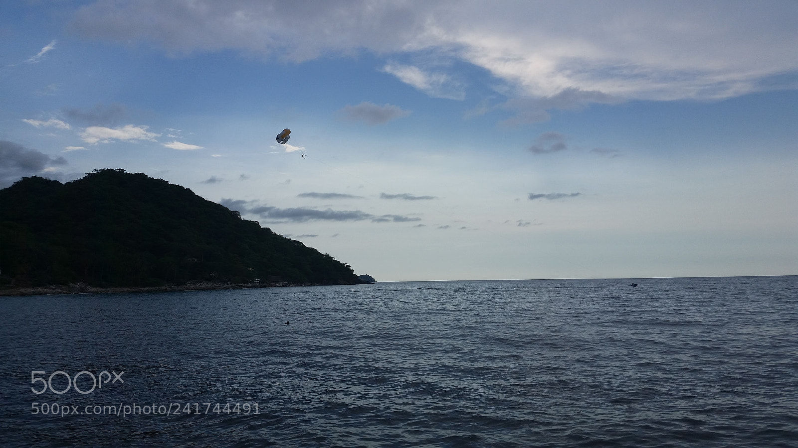 Samsung Galaxy S5 sample photo. On the waves photography