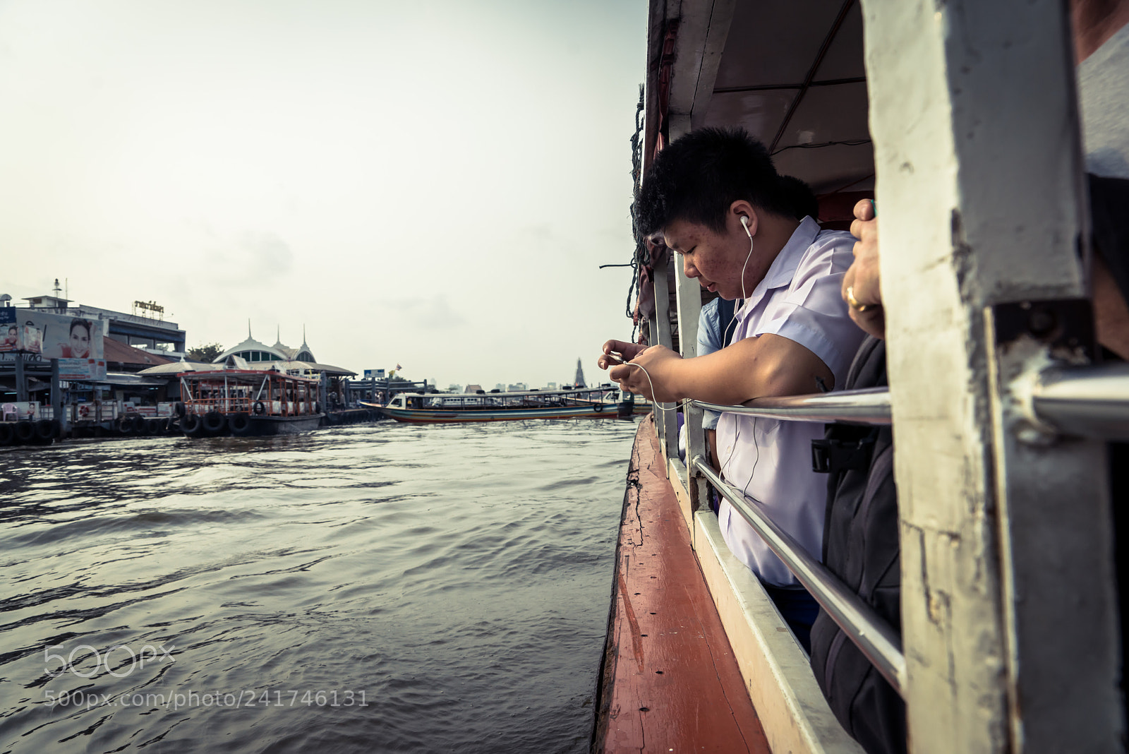 Sony a7R sample photo. Morning commute photography