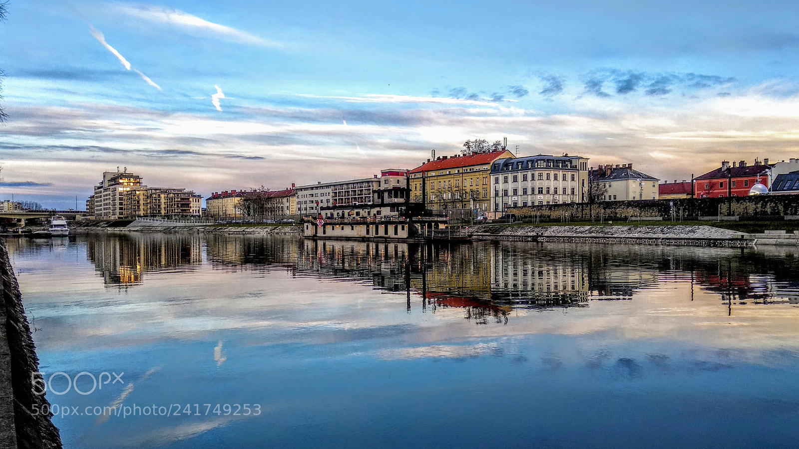 Xiaomi Mi A1 sample photo. The danube and our photography