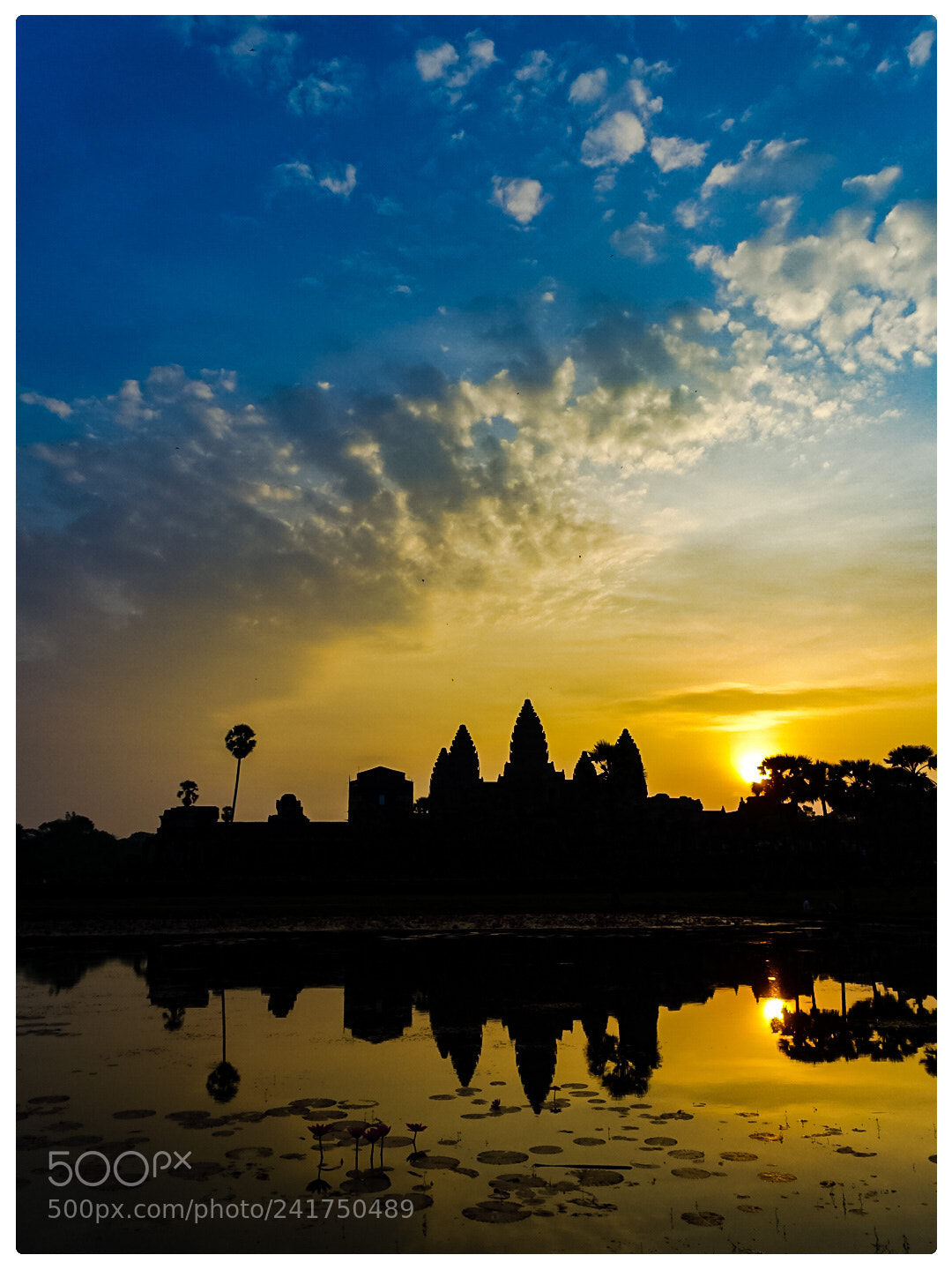 Sony Cyber-shot DSC-RX100 III sample photo. Early morning at angkor photography