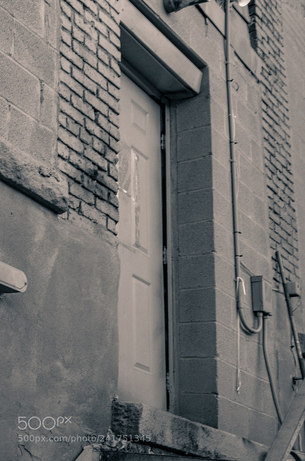 Pentax K-5 sample photo. Small town back alley photography