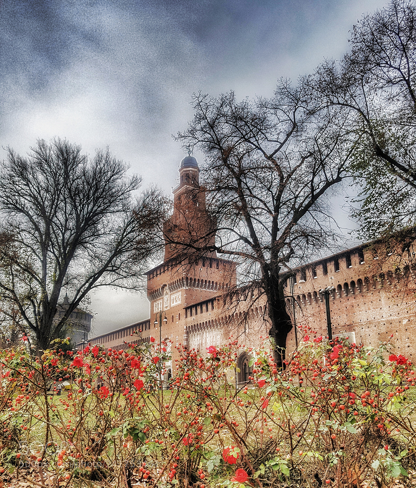 Samsung Galaxy S7 Edge sample photo. Castello sforzesco photography