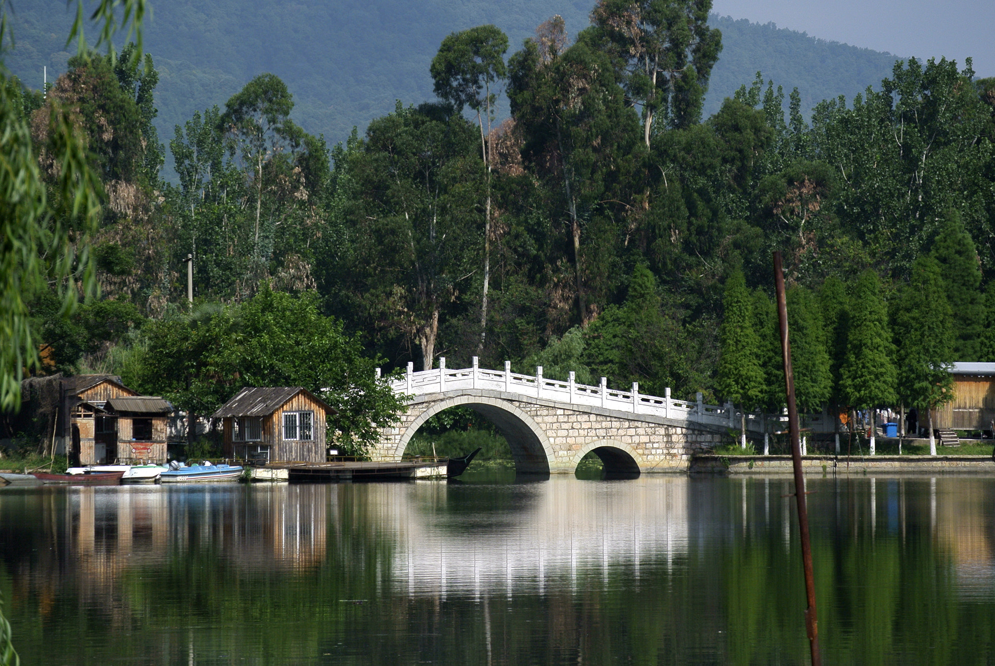 Nikon 1 J2 sample photo. Bridge photography