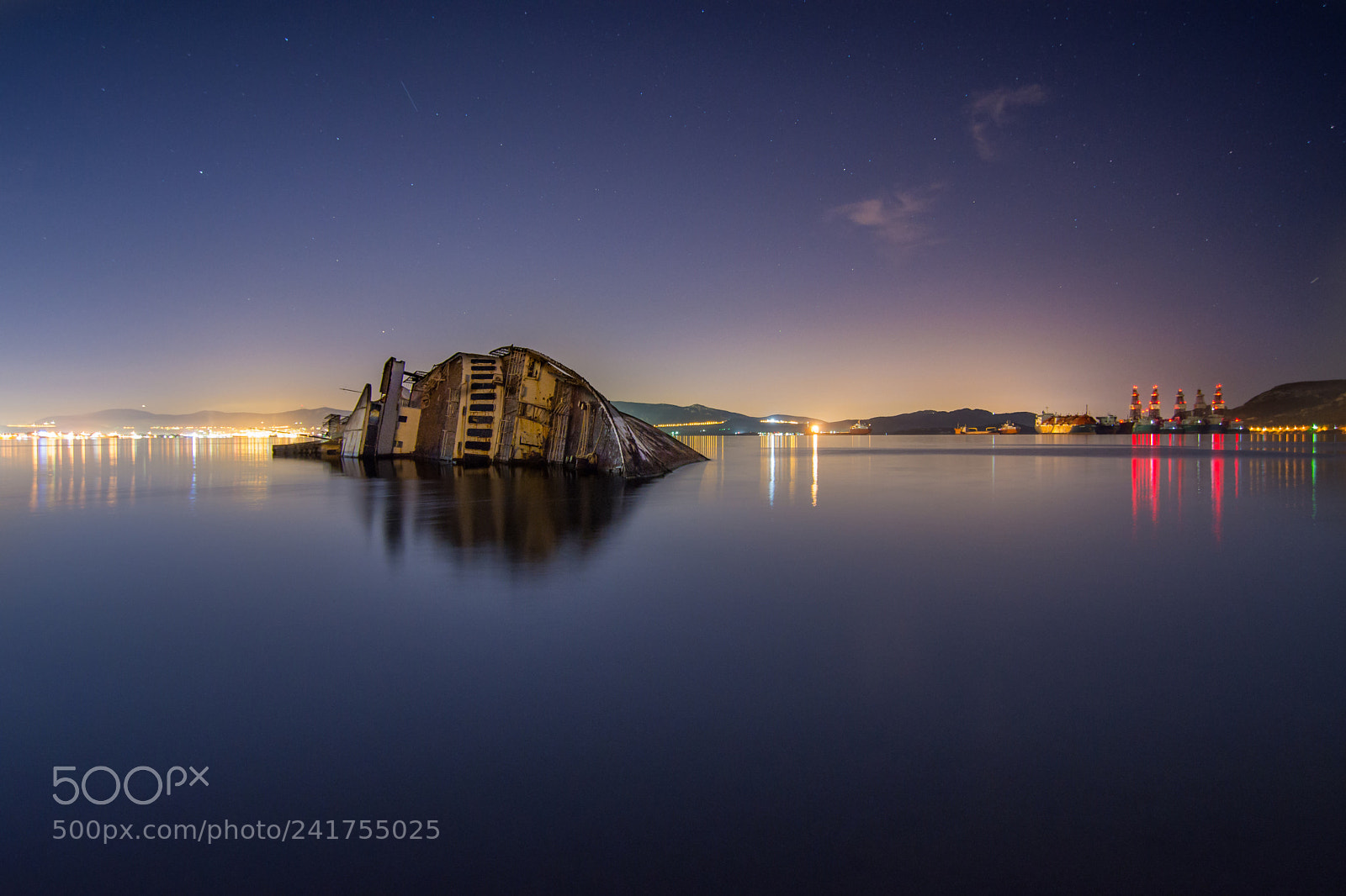 Nikon D7200 sample photo. "mediterranean sky" shipwreck photography