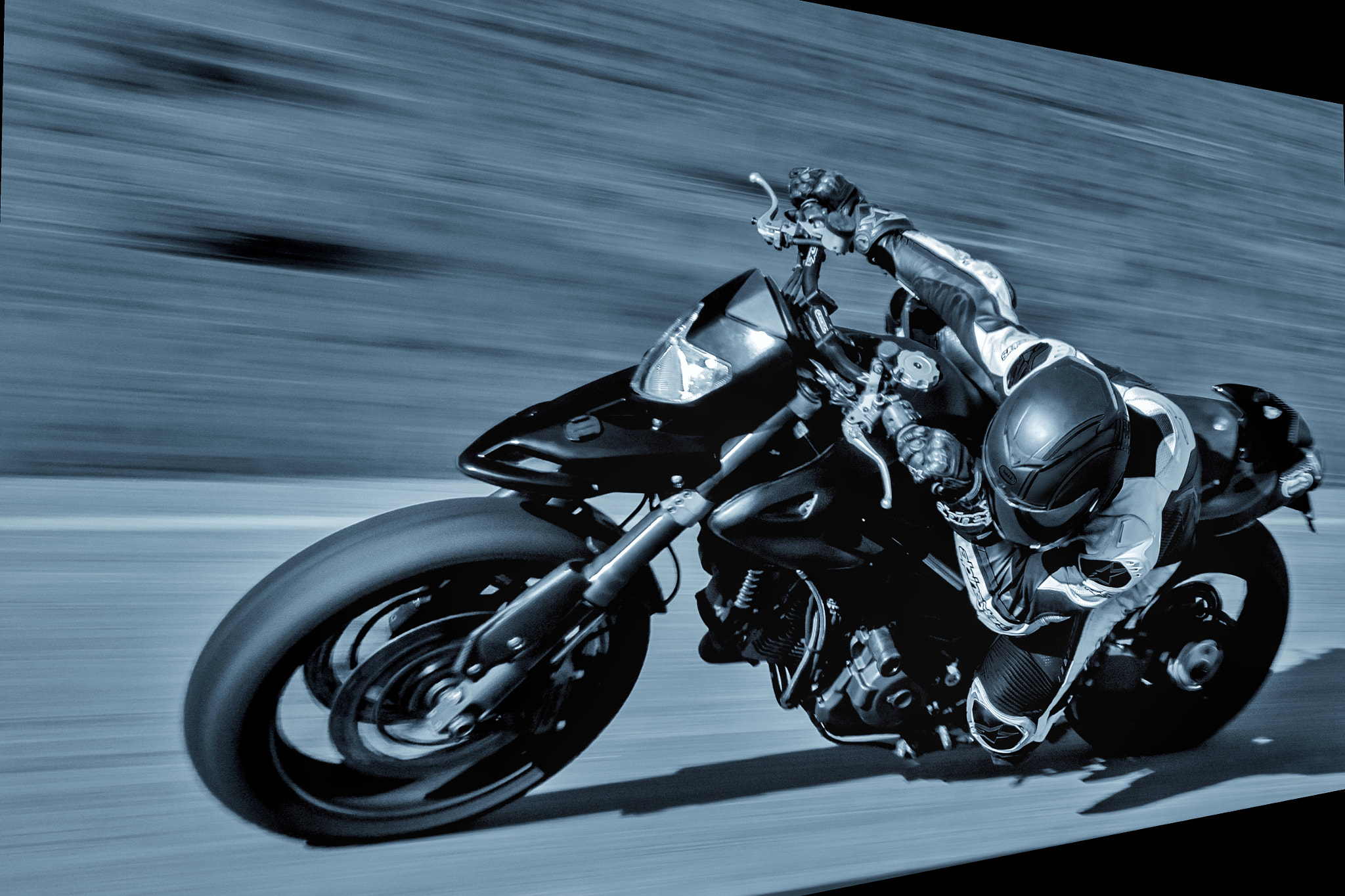 Nikon 1 V3 sample photo. Riders on mulholland highway photography