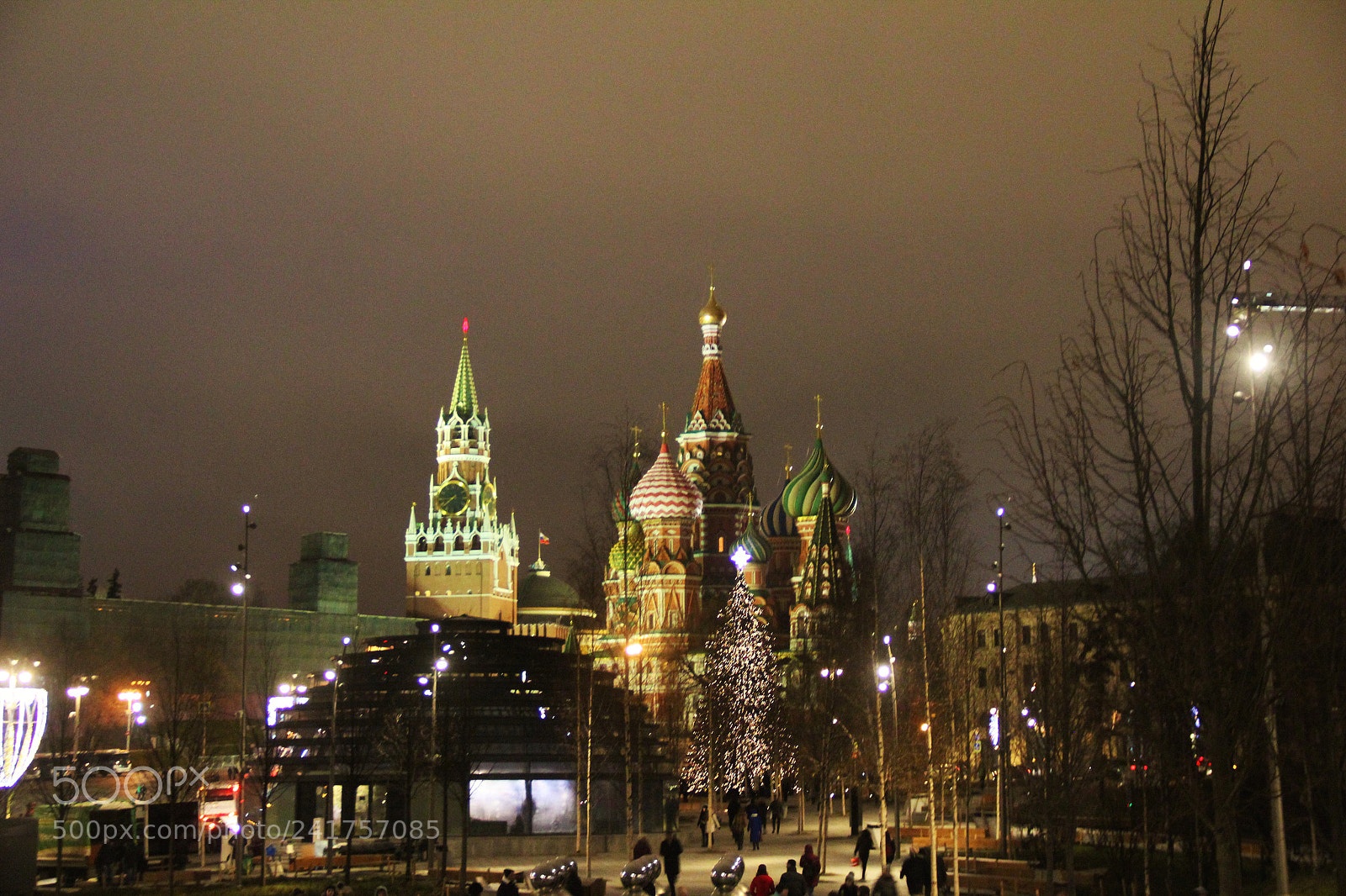 Canon EOS 600D (Rebel EOS T3i / EOS Kiss X5) sample photo. Night moscow photography