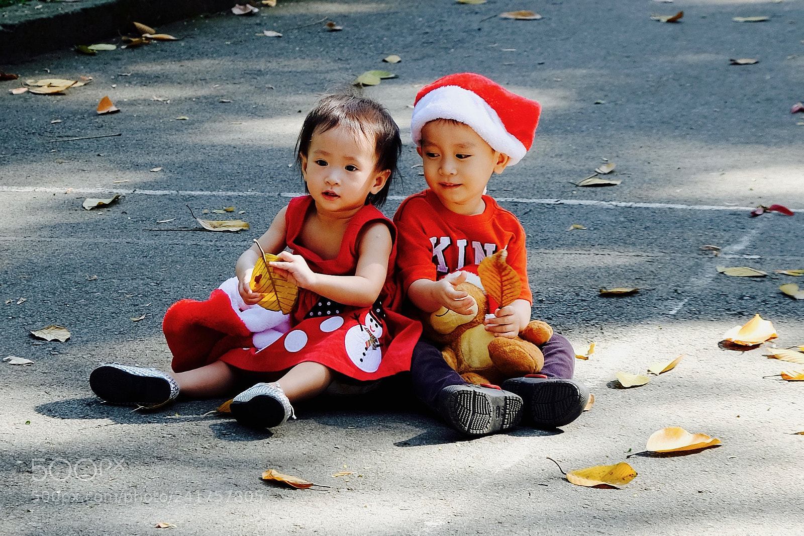 Fujifilm X-T20 sample photo. Children dressed up for photography