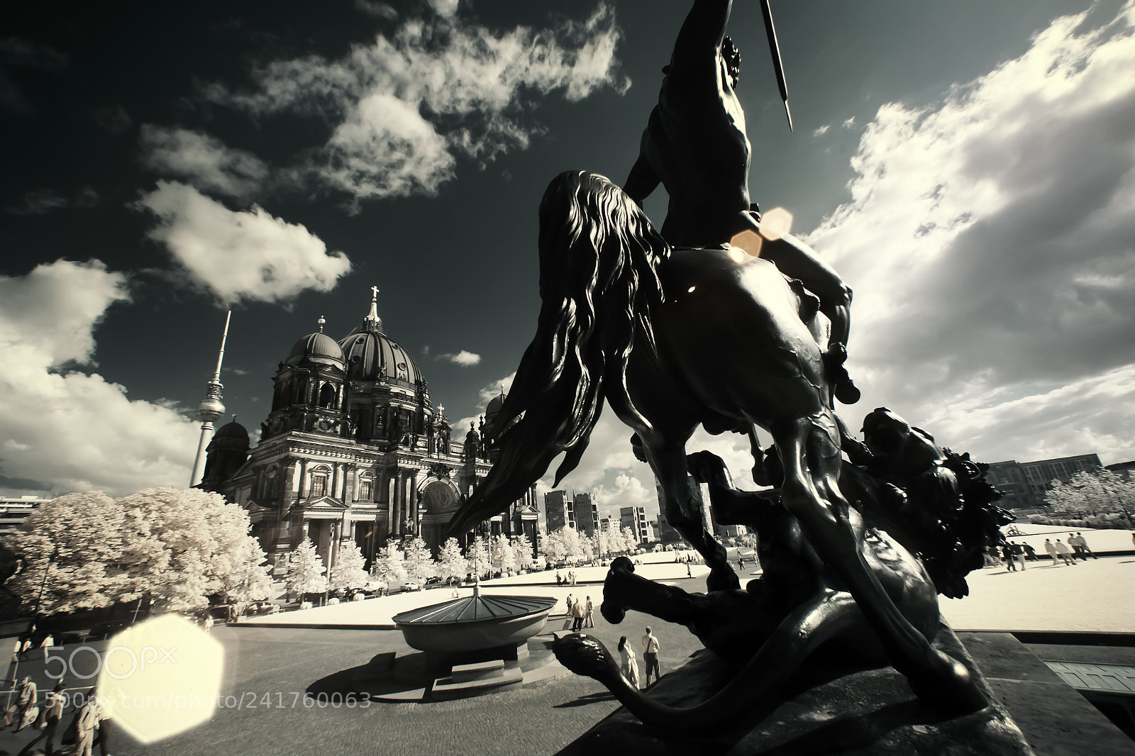 Canon EOS 5D sample photo. Berlin, germany, 25 sep photography