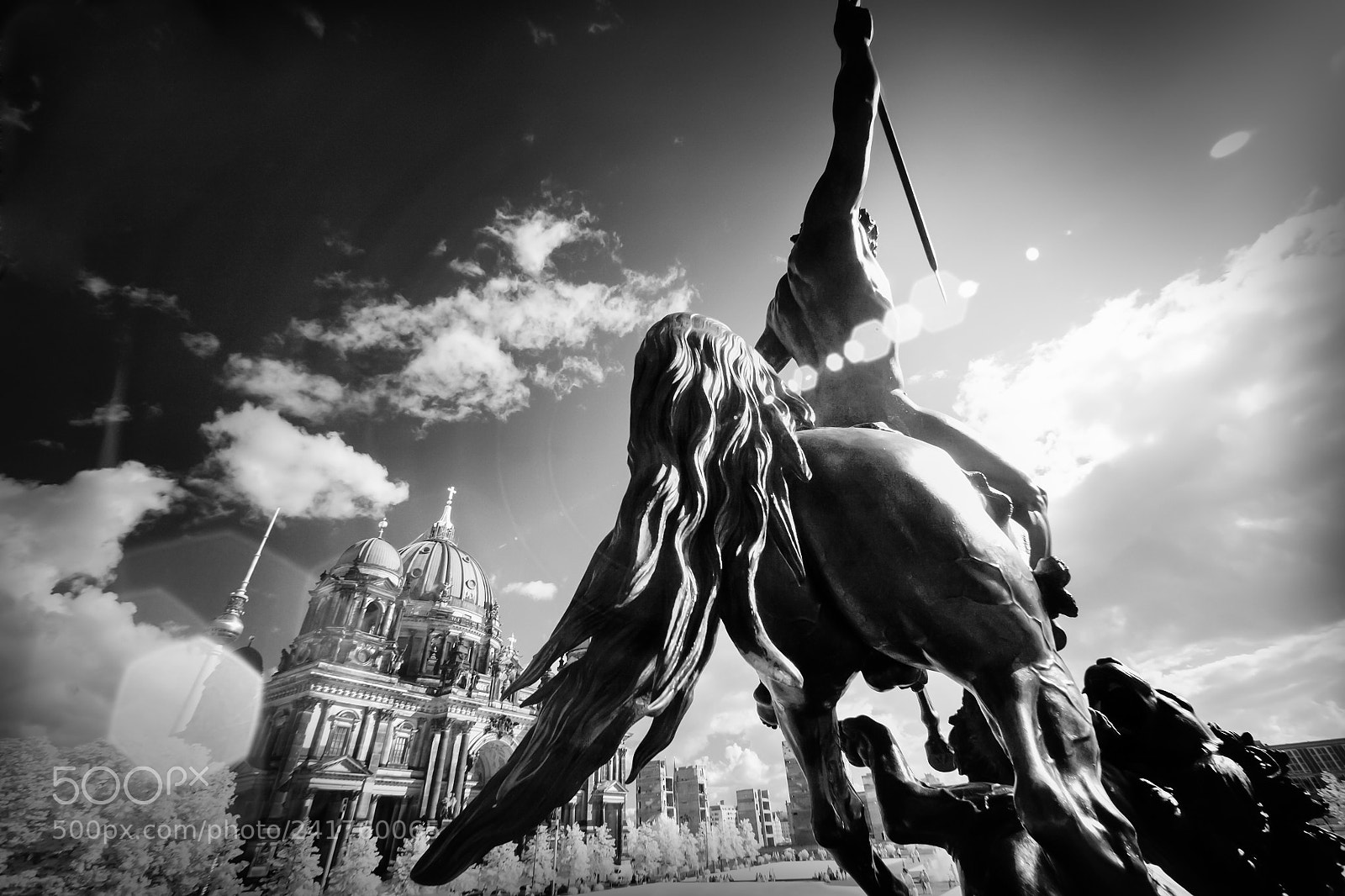 Canon EOS 5D sample photo. The dom and the photography