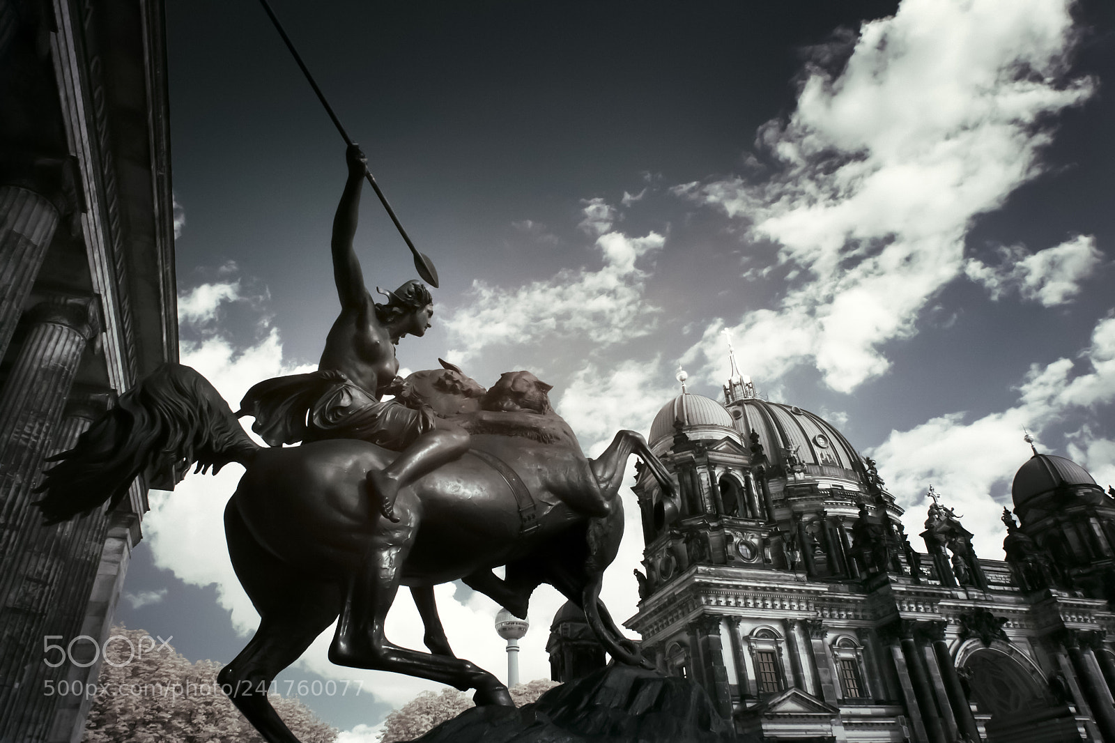 Canon EOS 5D sample photo. Beautiful view of historic photography
