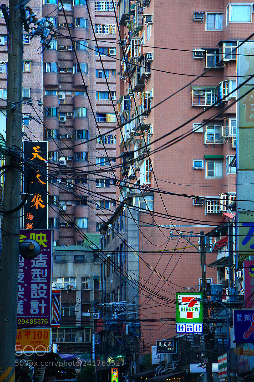 Canon EOS 650D (EOS Rebel T4i / EOS Kiss X6i) sample photo. #wired photography