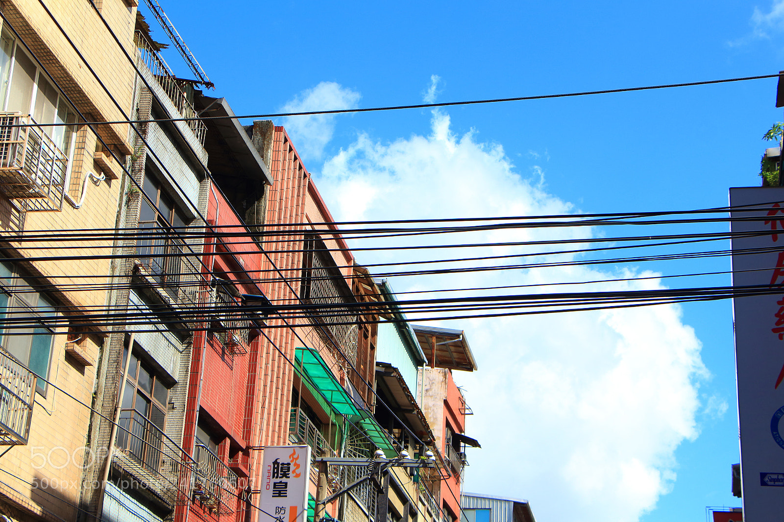 Canon EOS 650D (EOS Rebel T4i / EOS Kiss X6i) sample photo. #wired photography