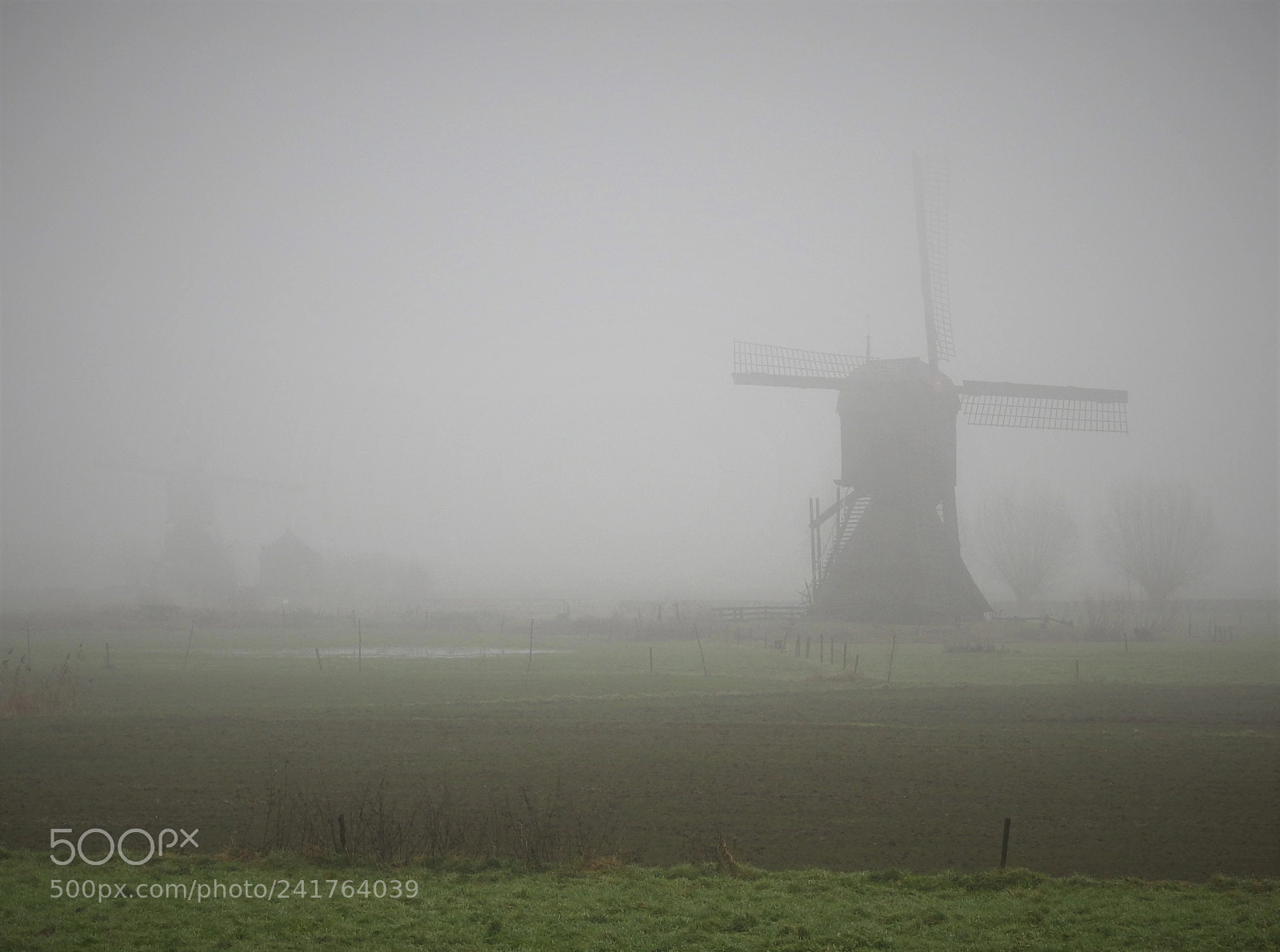 Nikon Coolpix P900 sample photo. Mills in the mist photography