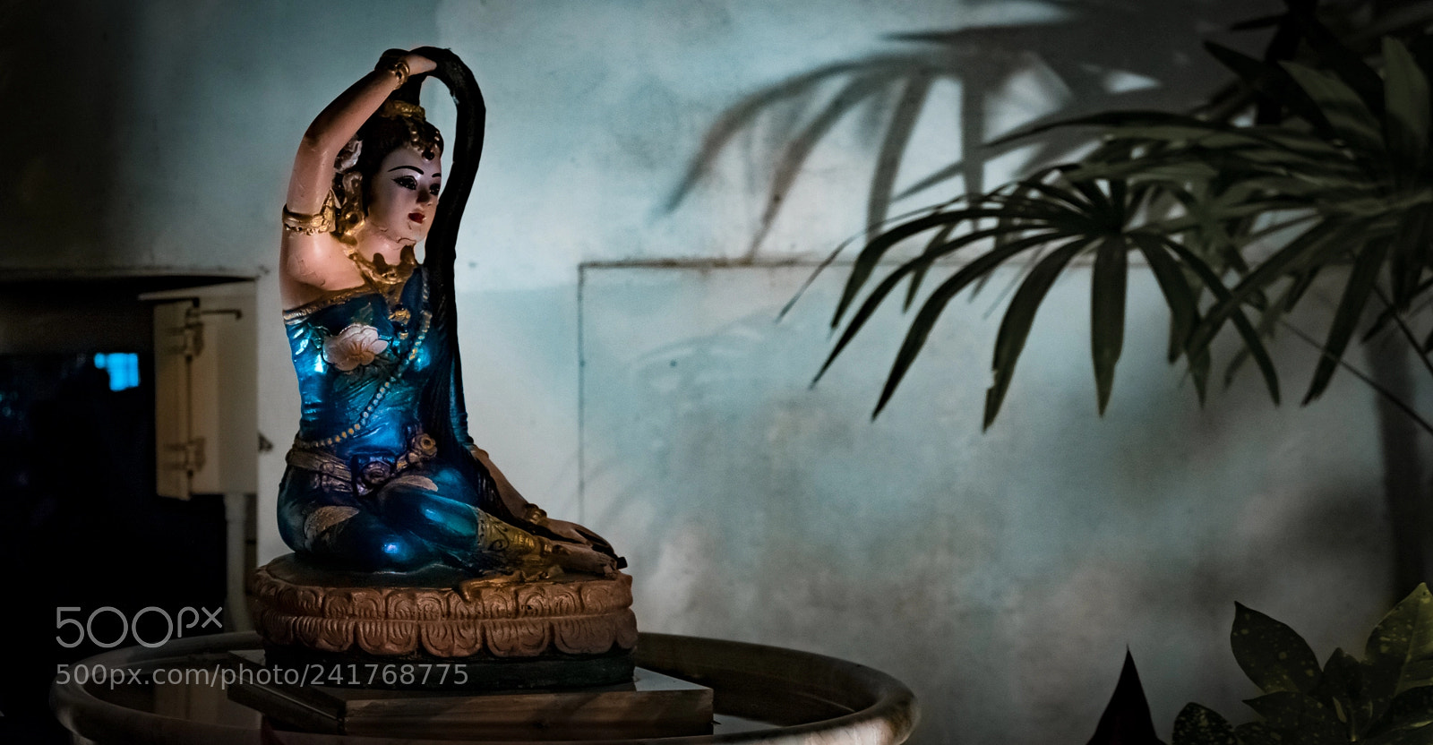 Fujifilm X-T10 sample photo. Lady in blue photography