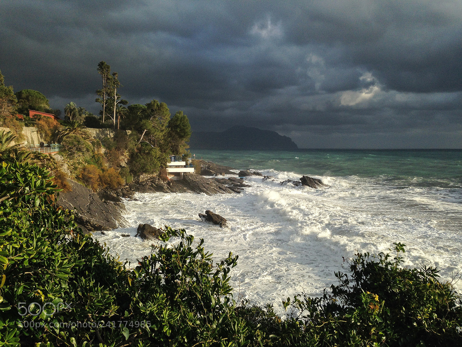 Apple iPhone 5 sample photo. Genova photography