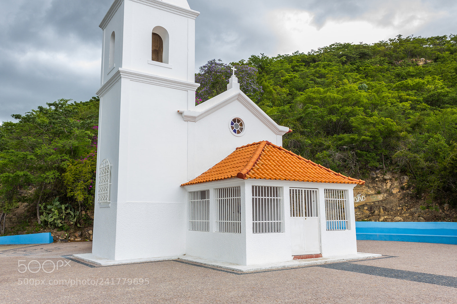 Canon EOS 550D (EOS Rebel T2i / EOS Kiss X4) sample photo. Church nossa senhora do photography