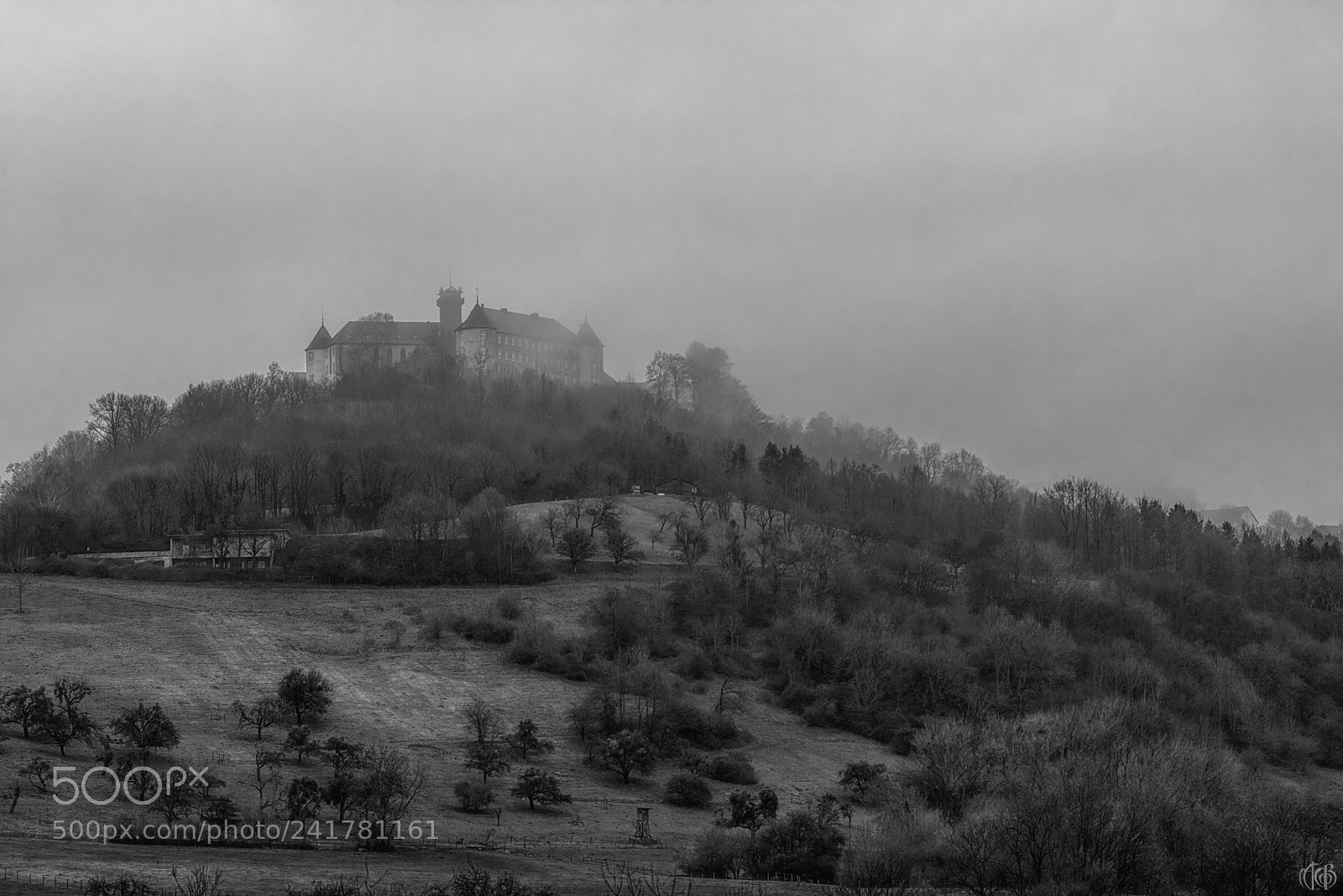 Canon EOS 750D (EOS Rebel T6i / EOS Kiss X8i) sample photo. Castle photography