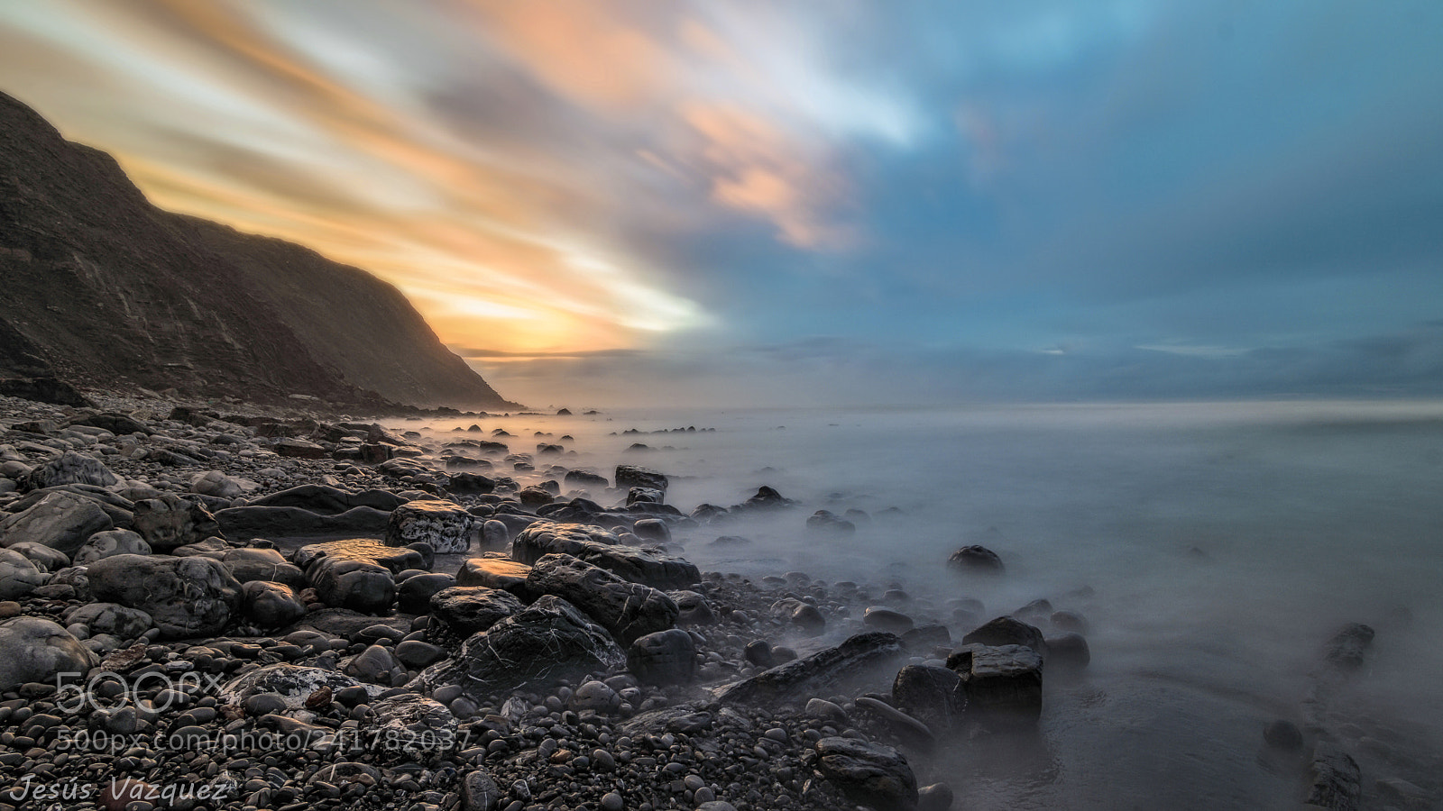 Nikon D3400 sample photo. 7 de enero de 2018, 17:51, barrika. photography