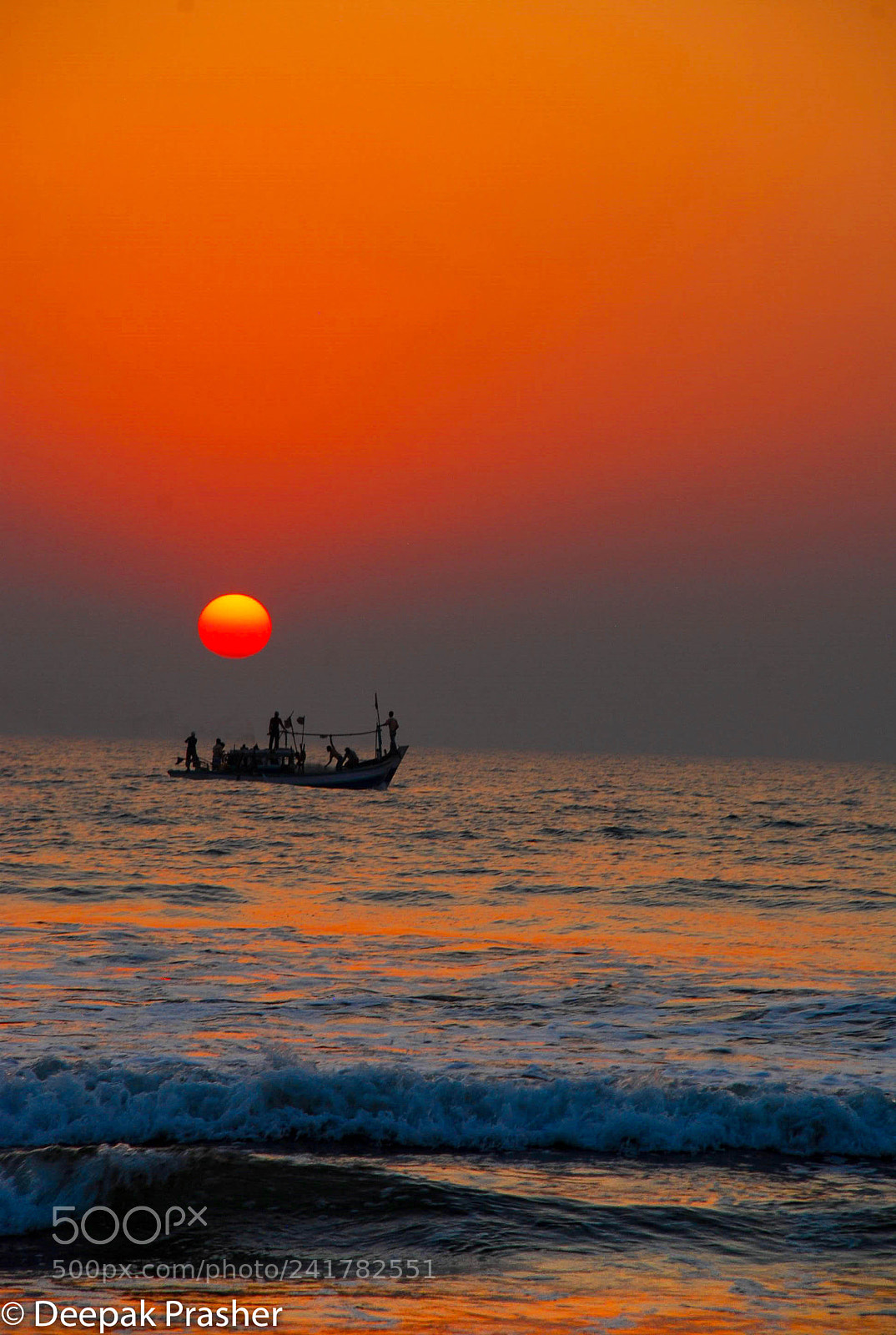 Nikon D80 sample photo. Dusky boat photography