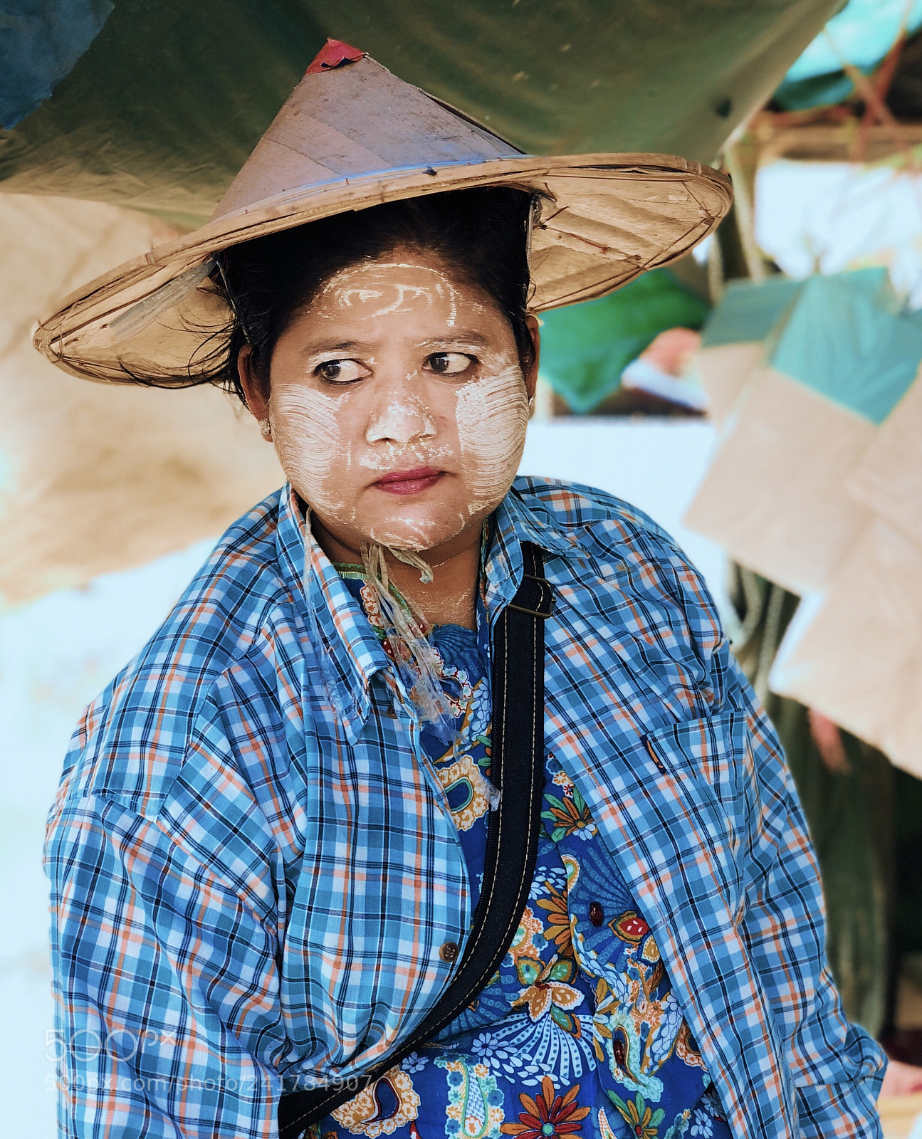 Apple iPhone X sample photo. Myanmar girl photography