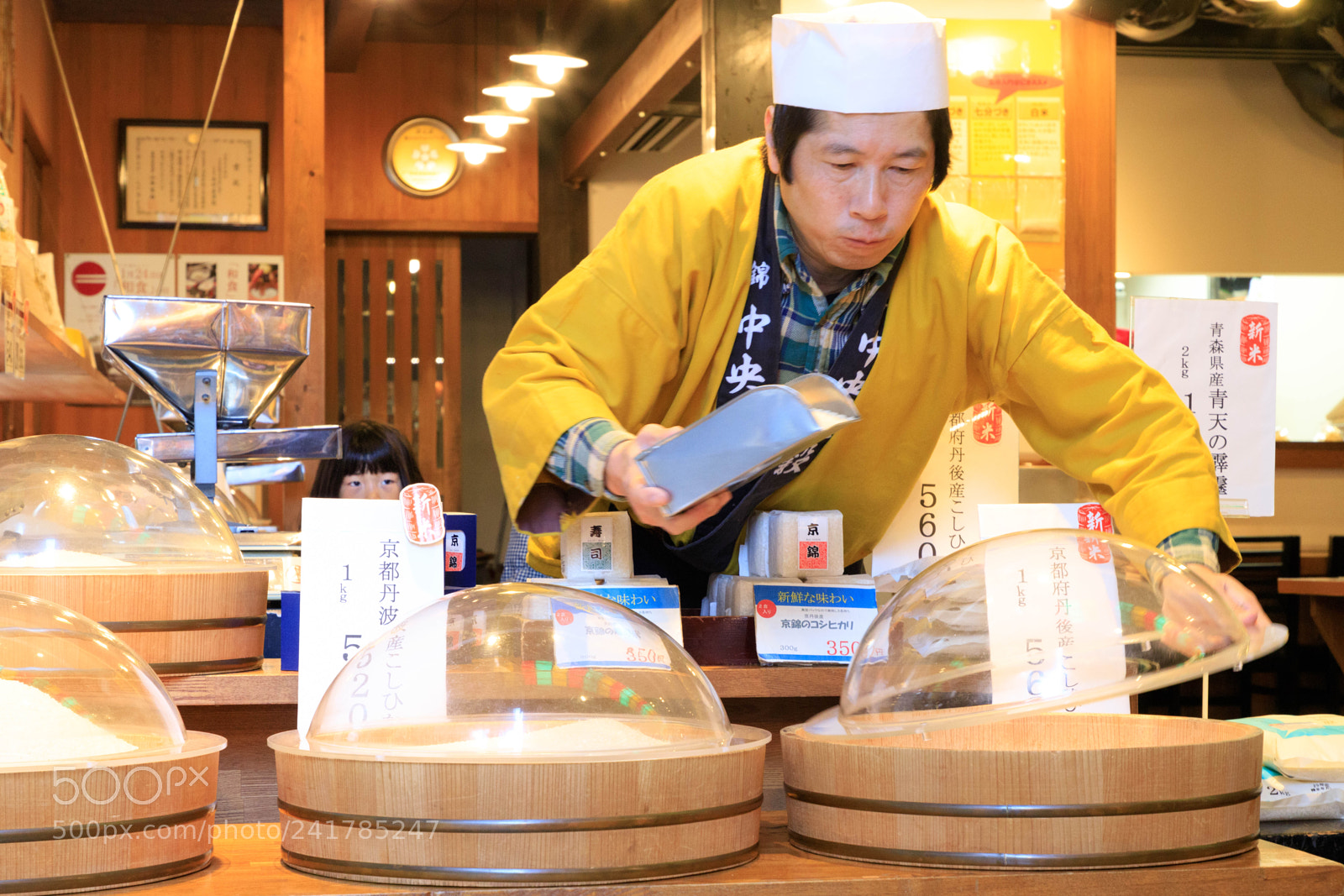 Canon EOS 6D Mark II sample photo. The rice seller photography