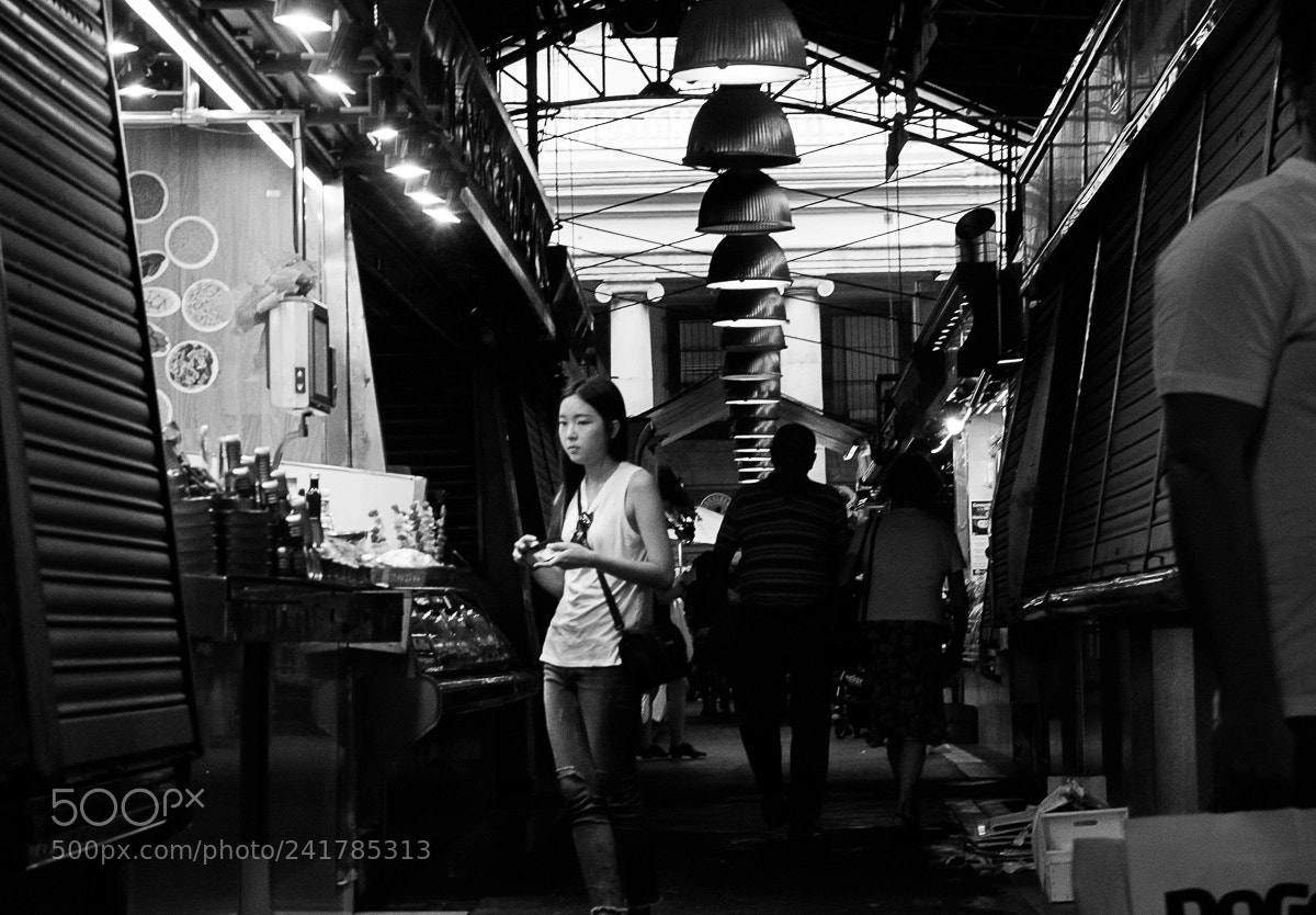 Fujifilm X30 sample photo. Barca old market photography
