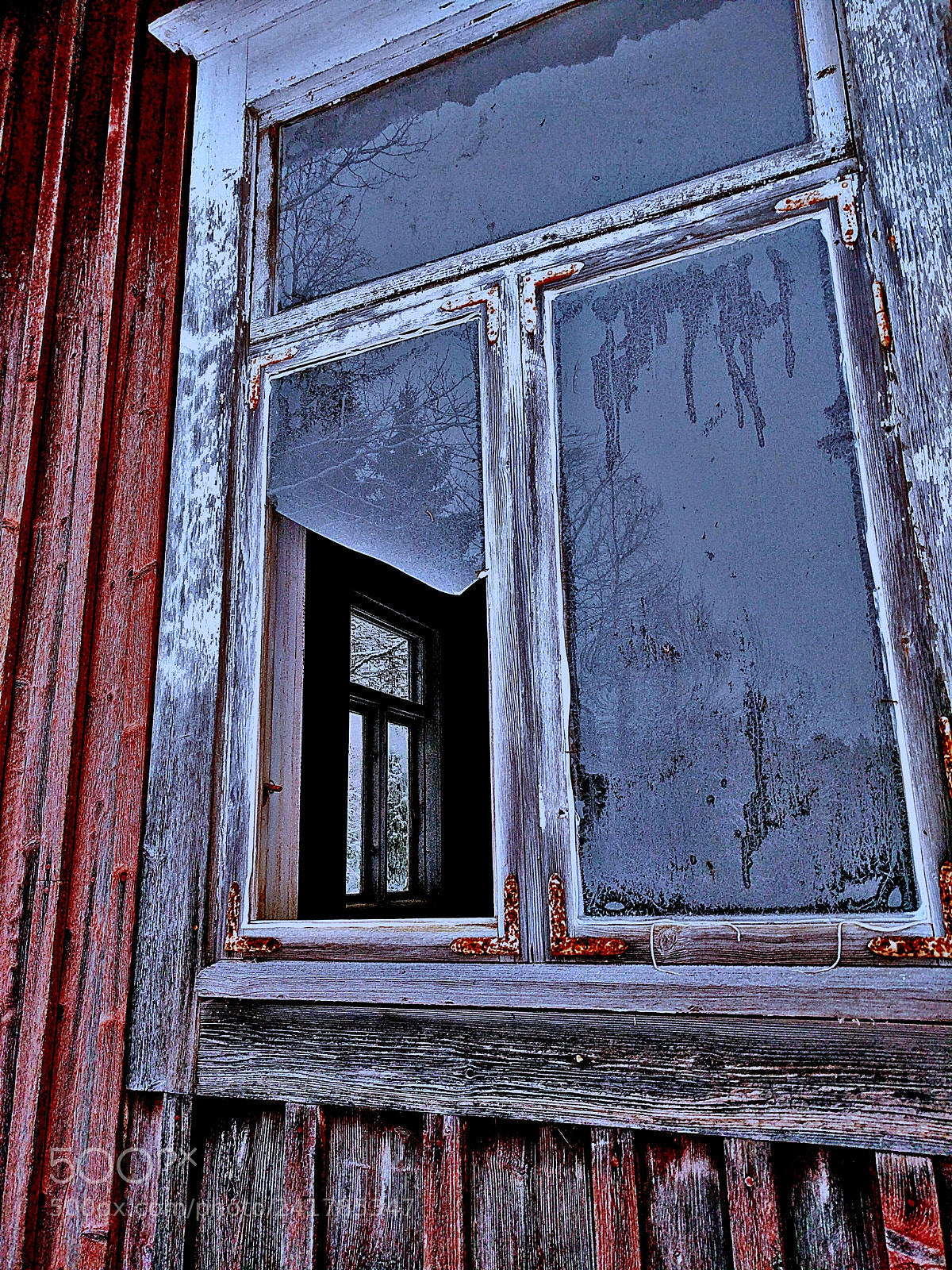 Google Pixel XL sample photo. Abandoned house 2 photography