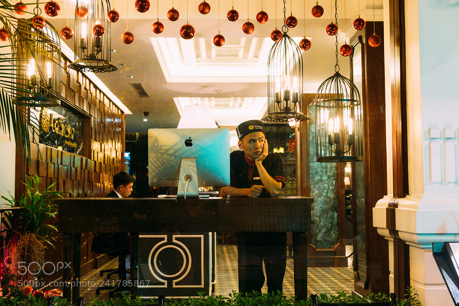 Fujifilm X-T10 sample photo. Waiting photography