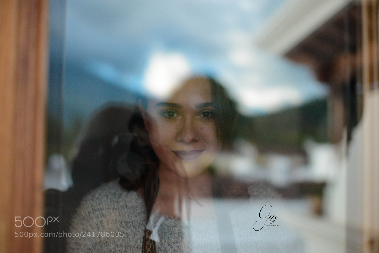Nikon D800E sample photo. Through the glass photography