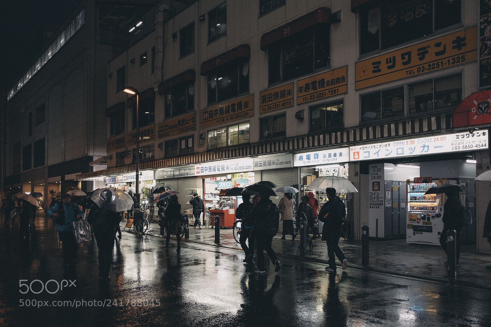 Fujifilm X-T10 sample photo. Akihabara night photography