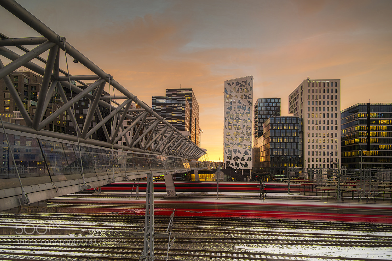 Pentax K-1 sample photo. Akrobaten pedestrian bridge photography