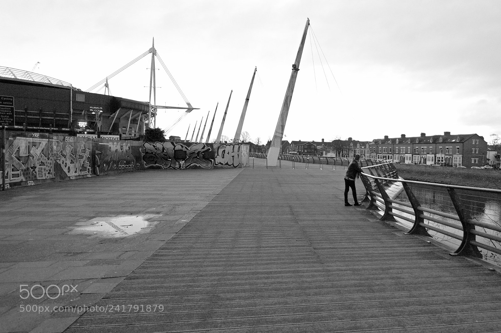 Nikon D2X sample photo. Stadium boardwalk photography