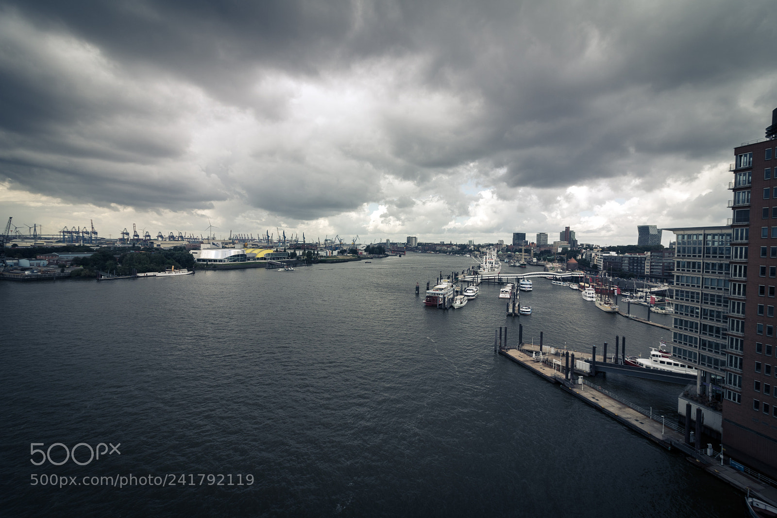 Canon EOS 760D (EOS Rebel T6s / EOS 8000D) sample photo. Hamburg harbour photography