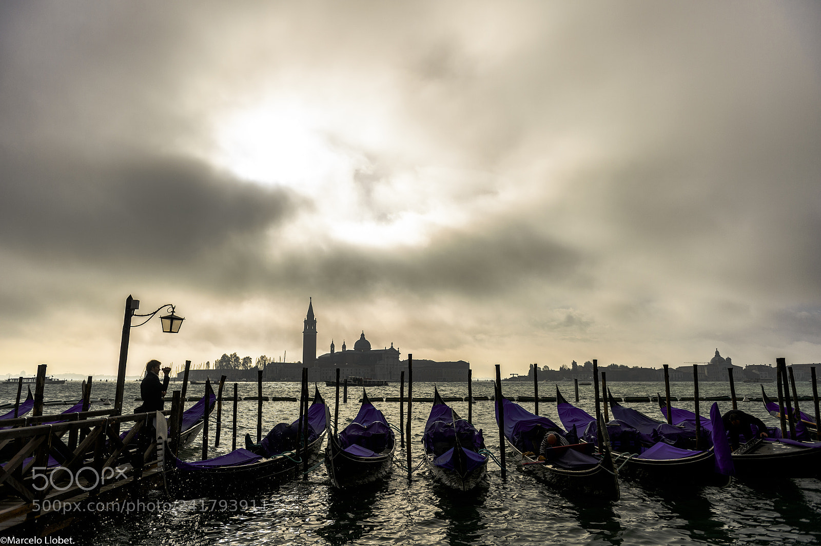 Nikon D4 sample photo. Gondole di venezia. photography