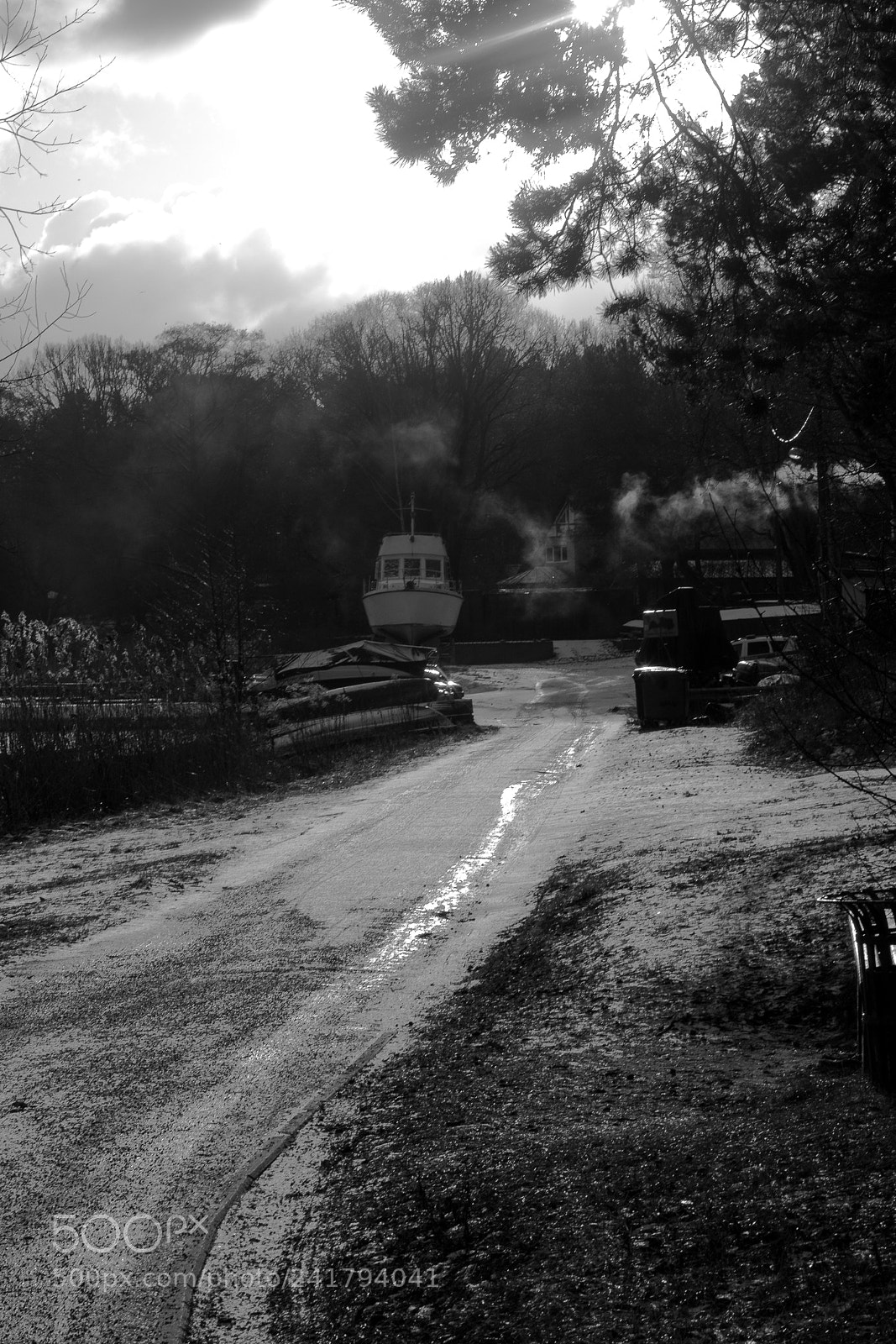 Canon EOS 1100D (EOS Rebel T3 / EOS Kiss X50) sample photo. Long road to ruin photography