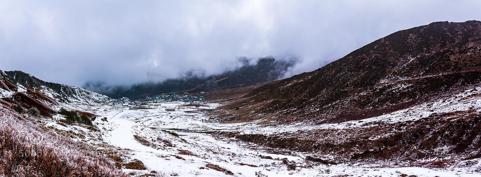 Canon EOS 550D (EOS Rebel T2i / EOS Kiss X4) sample photo. Beautiful nathang valley panorama photography