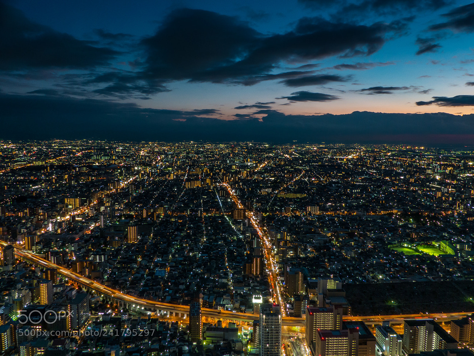 Panasonic Lumix DMC-FZ200 sample photo. Osaka at night photography