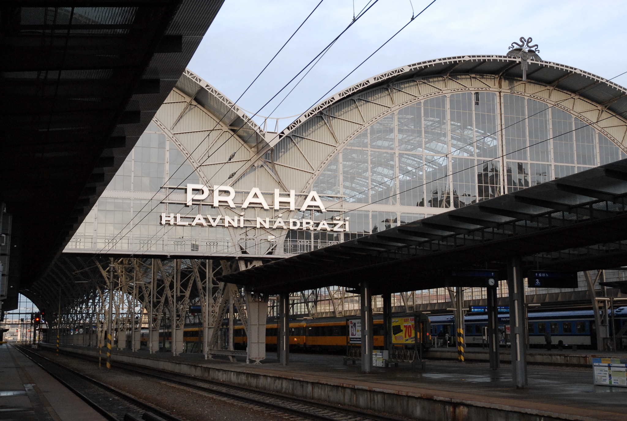 Nikon D200 sample photo. Prague main station photography